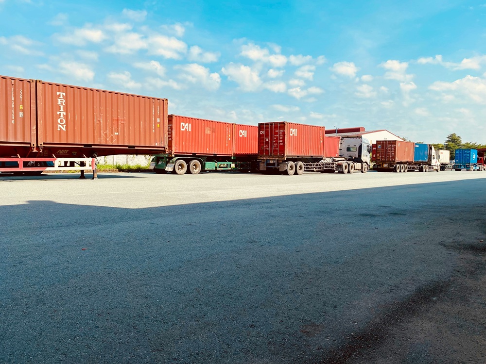 Truck transportation and inland cargo logistics services